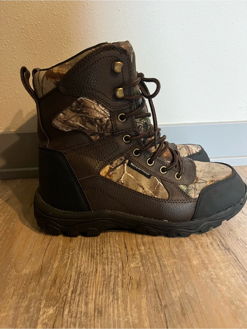 Men’s Brown Camouflage Lace-Up Outdoor Boots